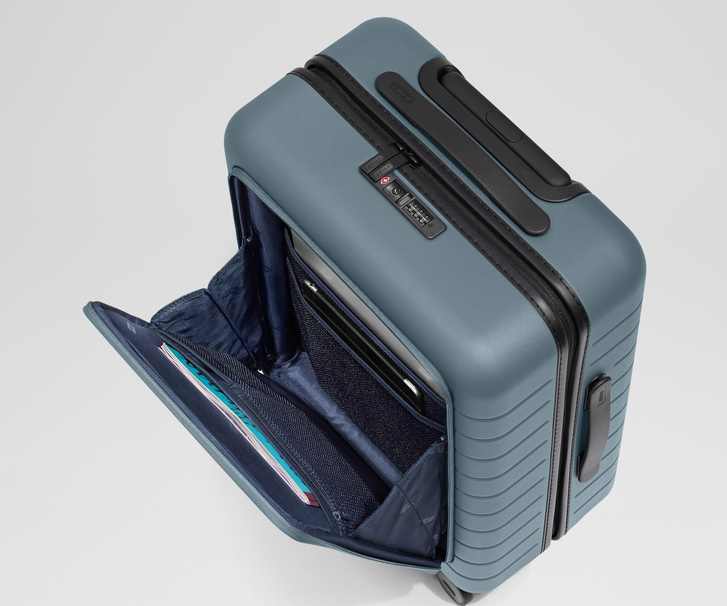 The Executive Bigger Carry-On in Coast Blue - Image 7